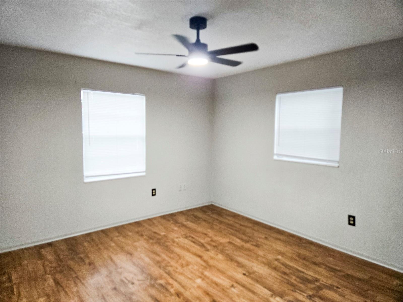 1517 S Taylor Rd Property Photo 9