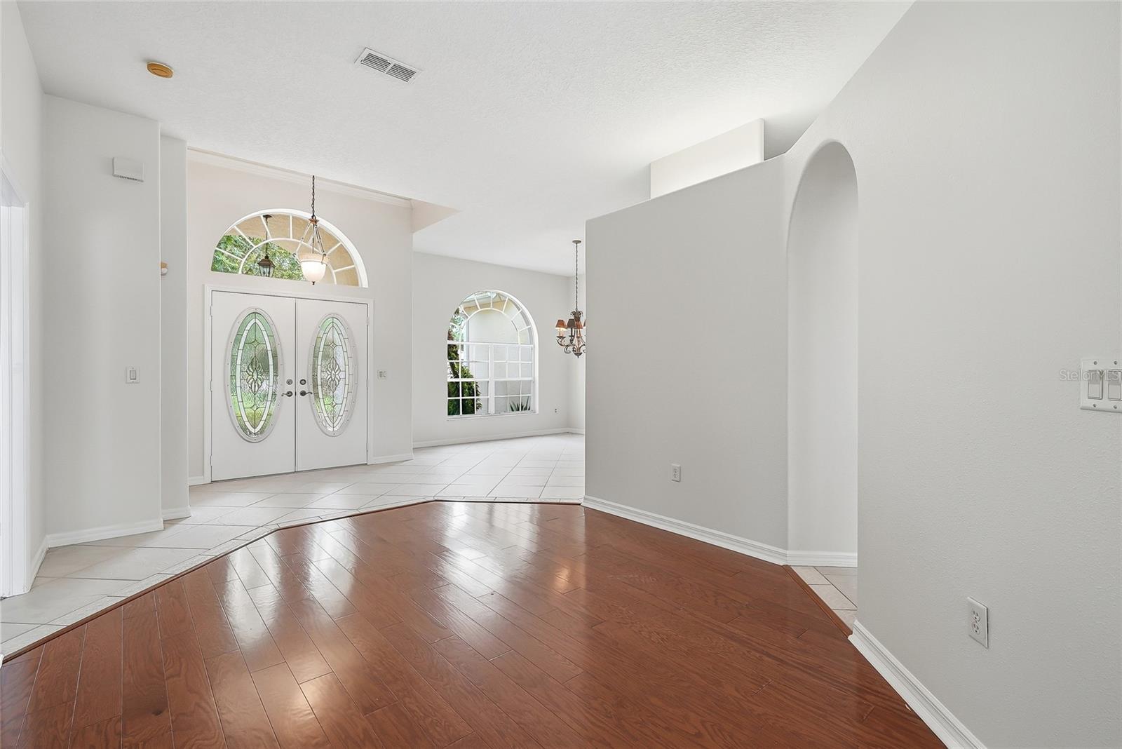 5326 Legend Hills Ln Property Photo 11