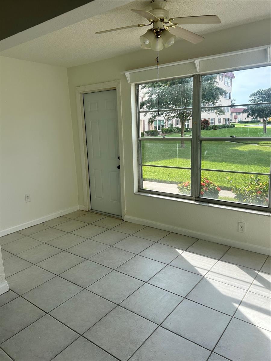 9950 62nd Ter N #112 Property Photo 11