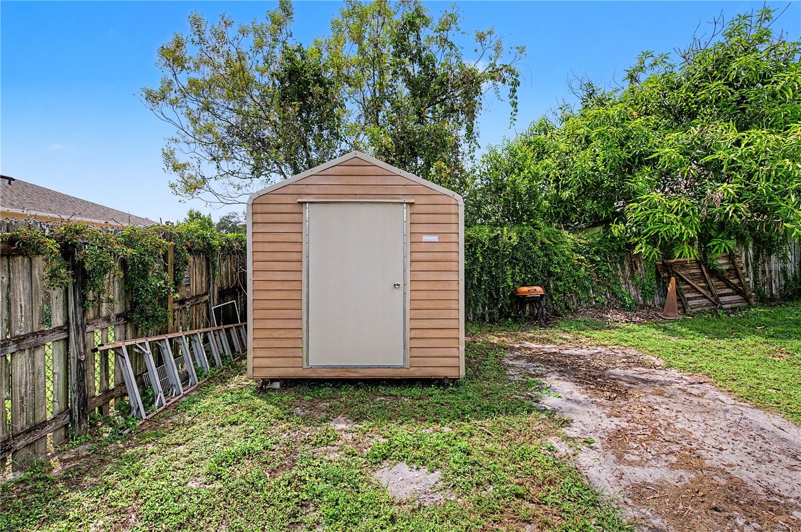 2423 E Okara Rd Property Photo 29