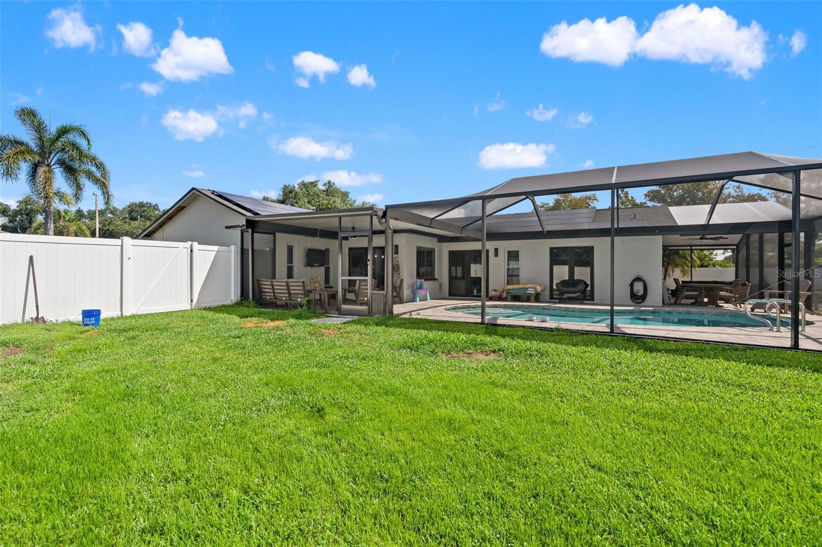 11312 Robert Dr. Property Photo 49