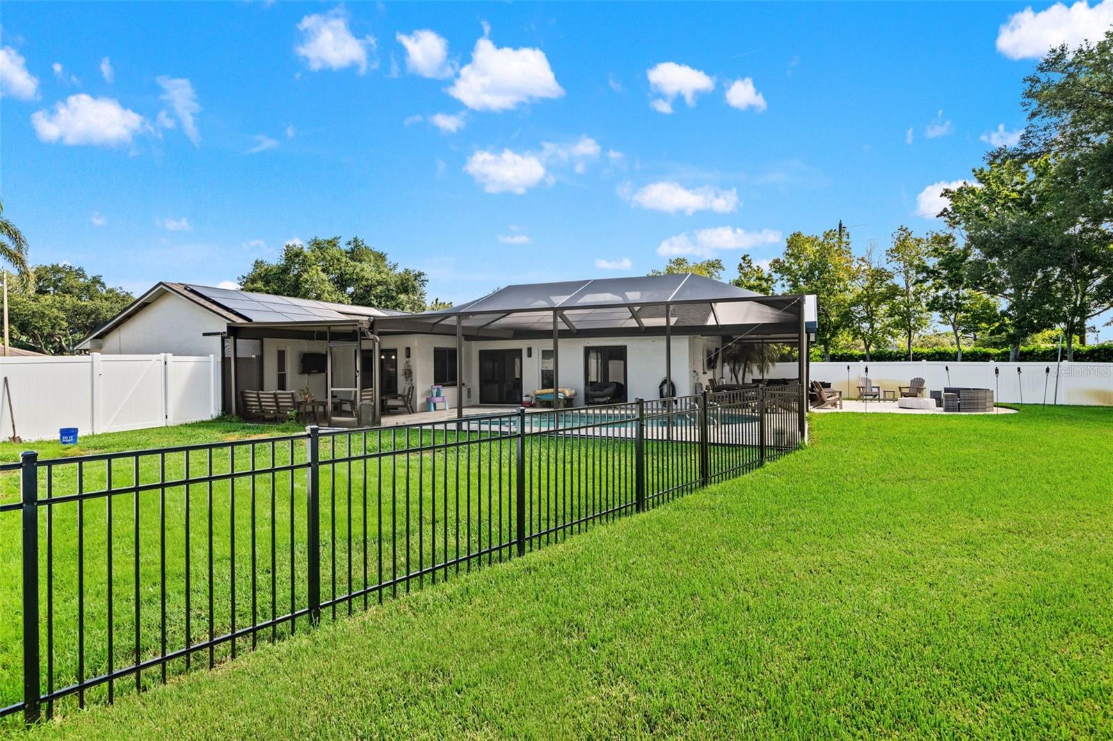 11312 Robert Dr. Property Photo 52