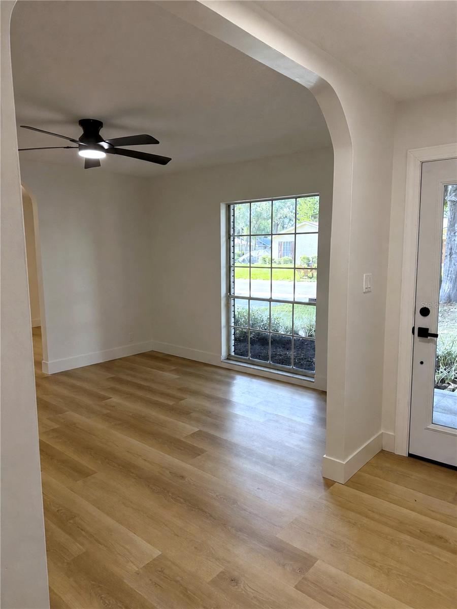 13808 Cherry Brook Ln Property Photo 3