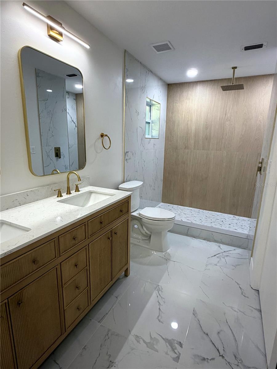 13808 Cherry Brook Ln Property Photo 11