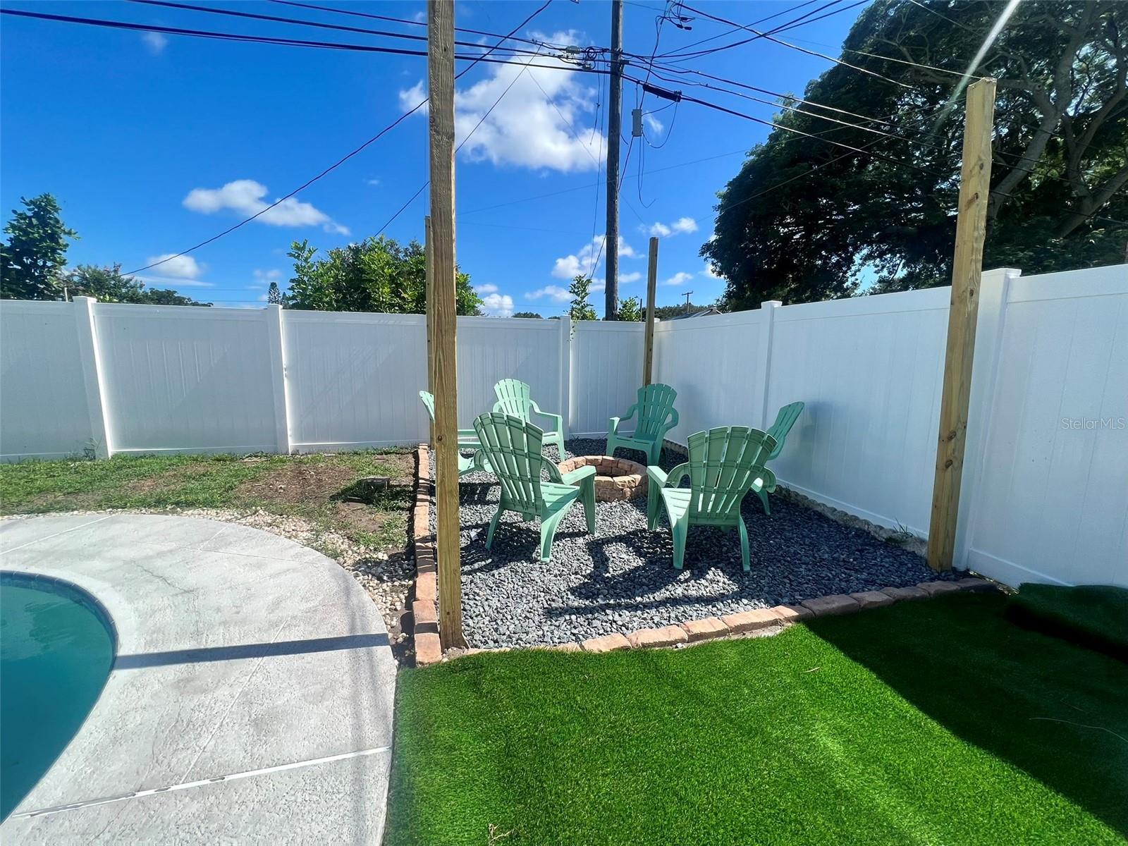 1443 Jeffords St Property Photo 4