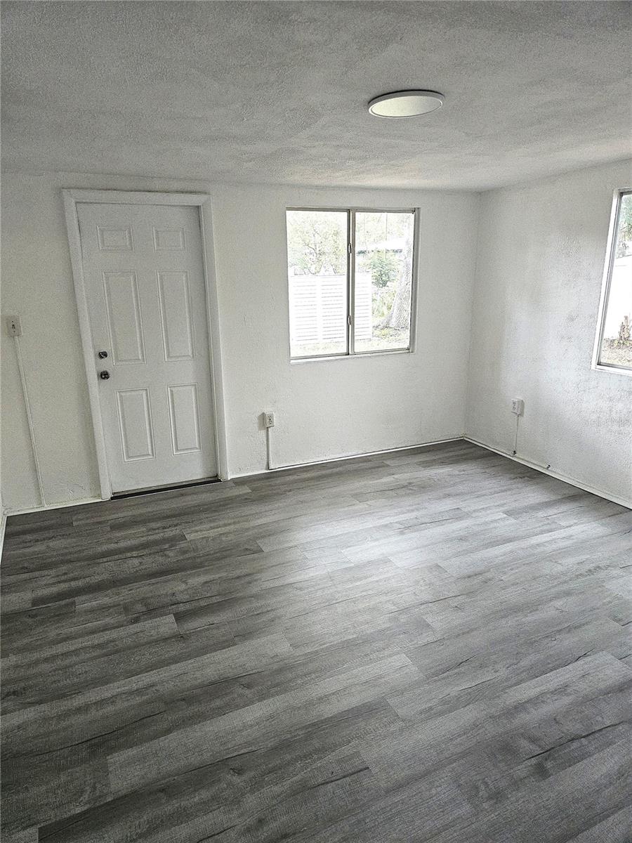 1574 Crown St Property Photo 5