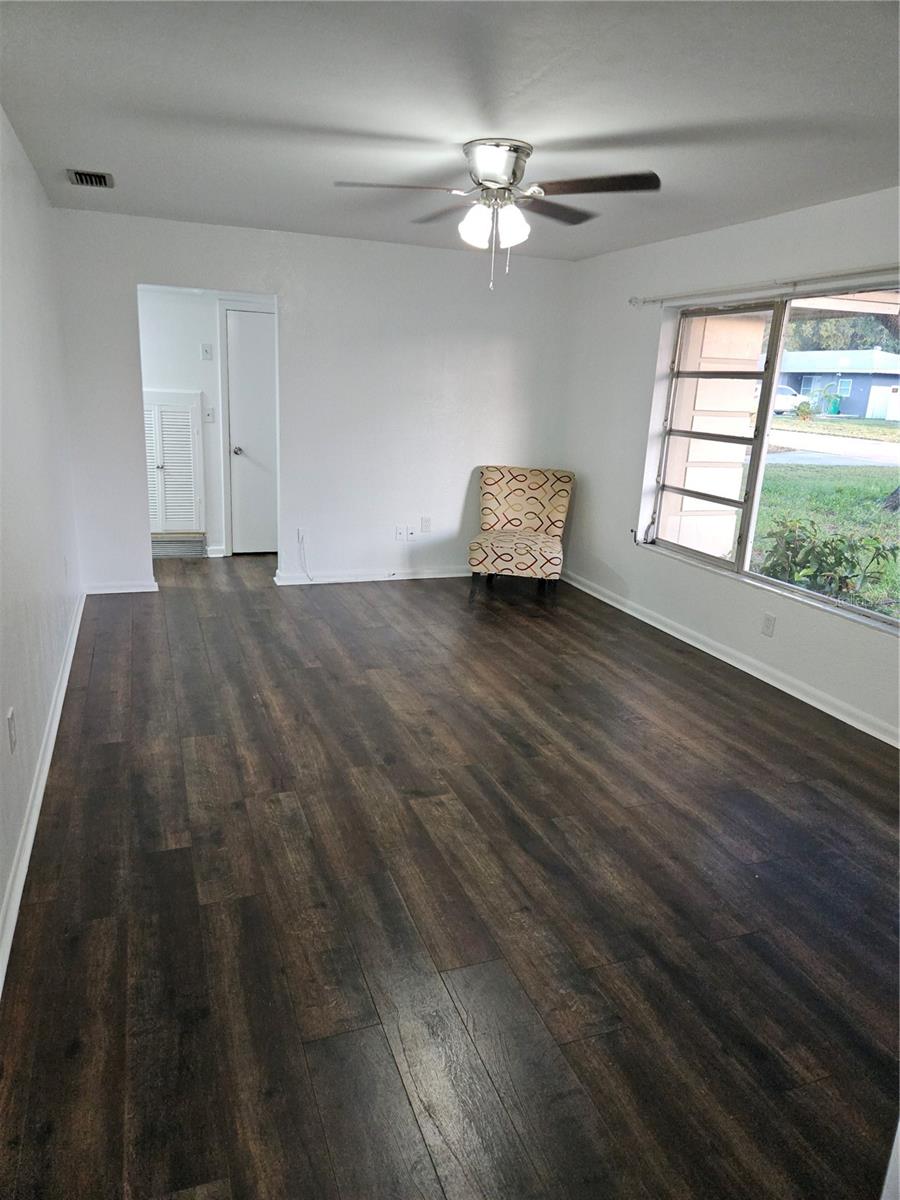 1574 Crown St Property Photo 9