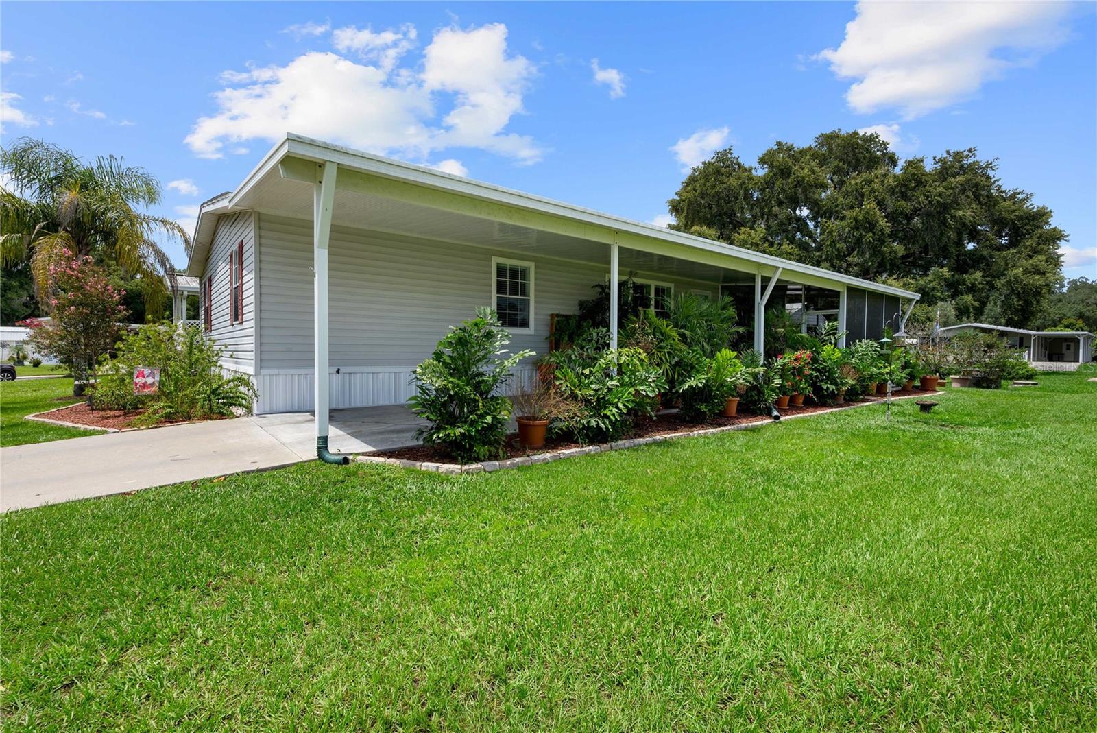 38417 Monet Dr Property Photo 3