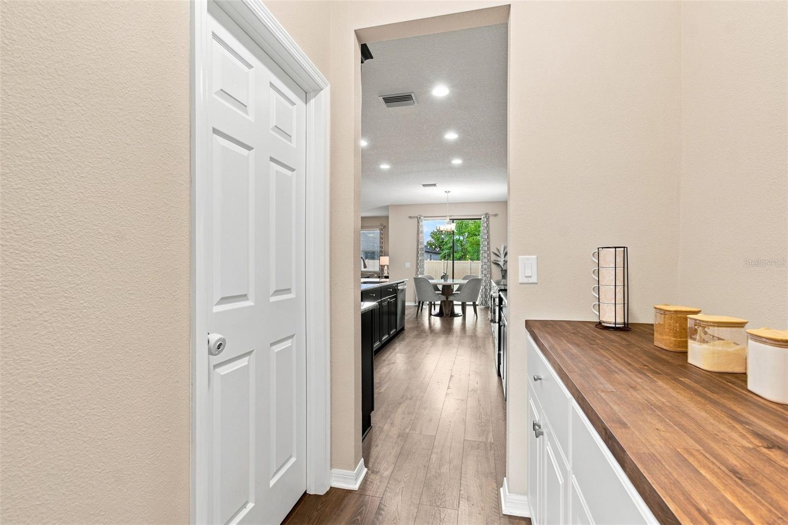 19065 Malinche Loop Property Photo 6