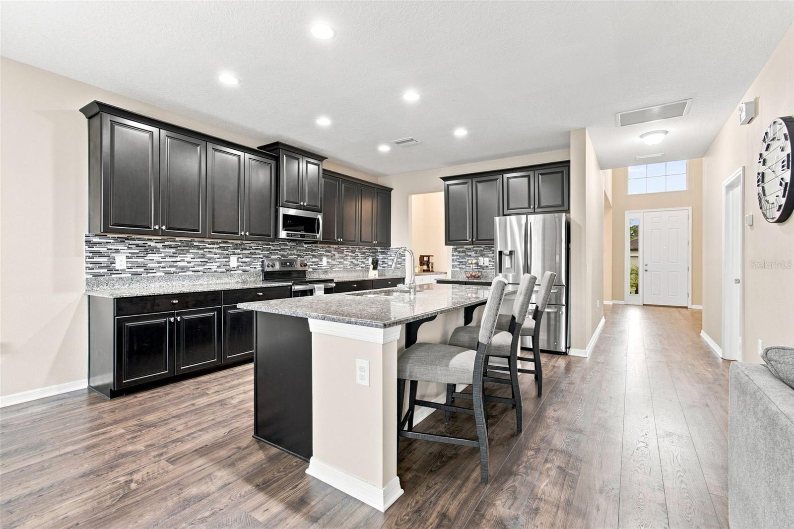 19065 Malinche Loop Property Photo 8