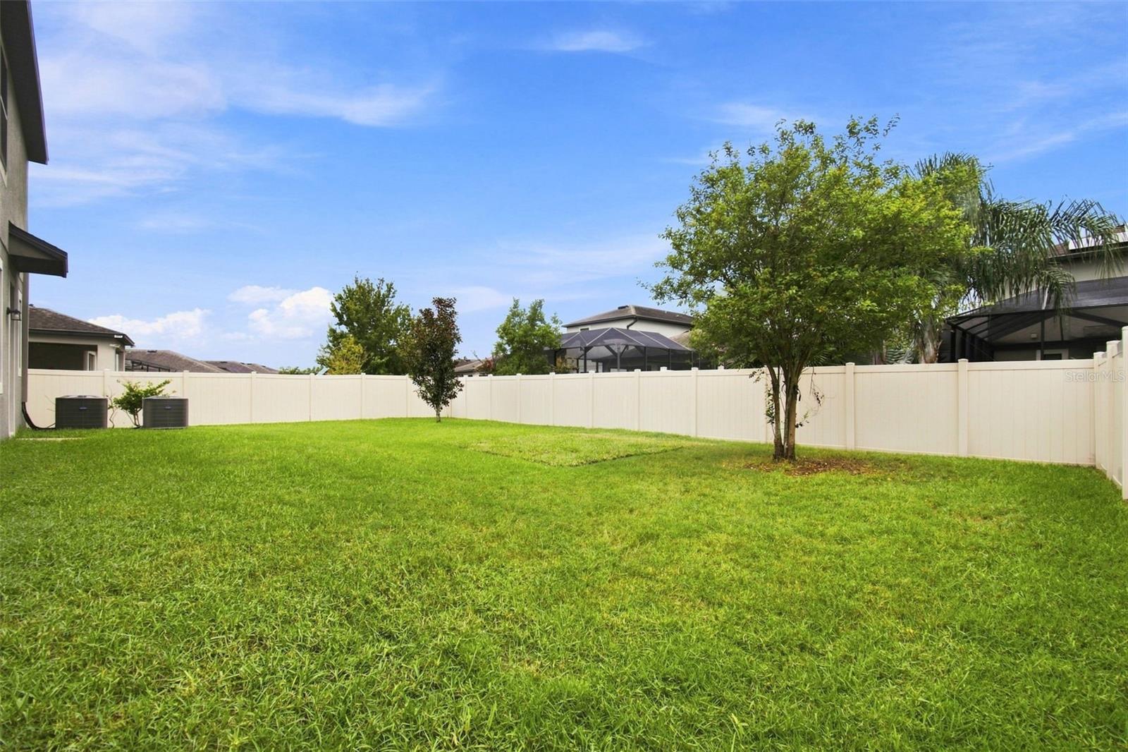 19065 Malinche Loop Property Photo 27