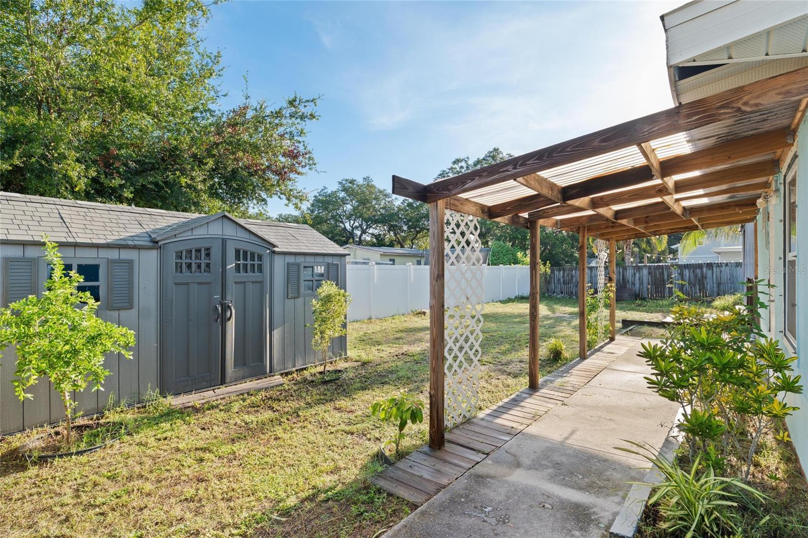 10811 Valencia Ter Property Photo 18