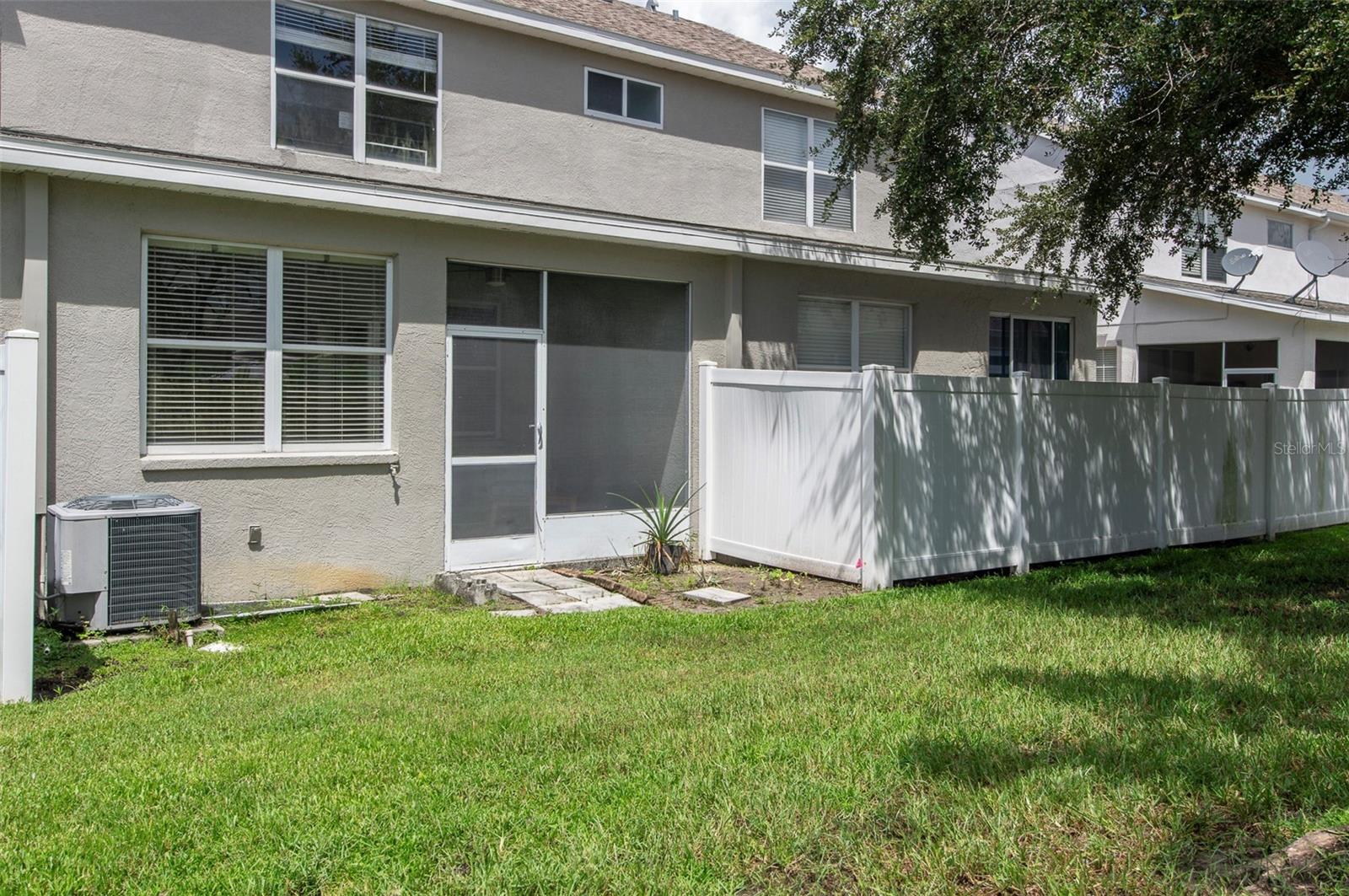 570 Vallance Way Ne Property Photo 27