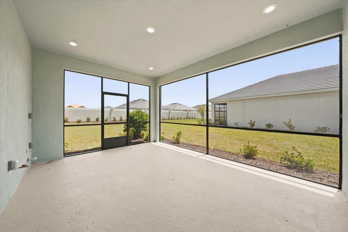 13902 Fletcher Dr Property Photo 40
