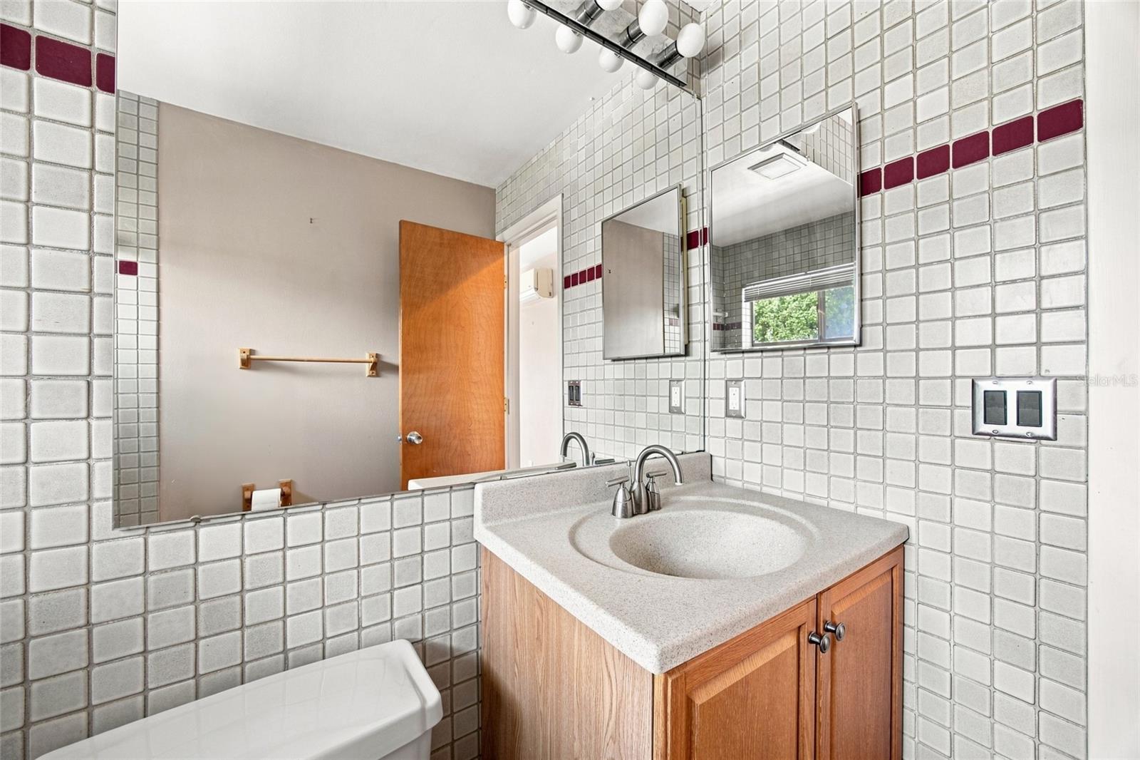 2802 W Estrella St Property Photo 33