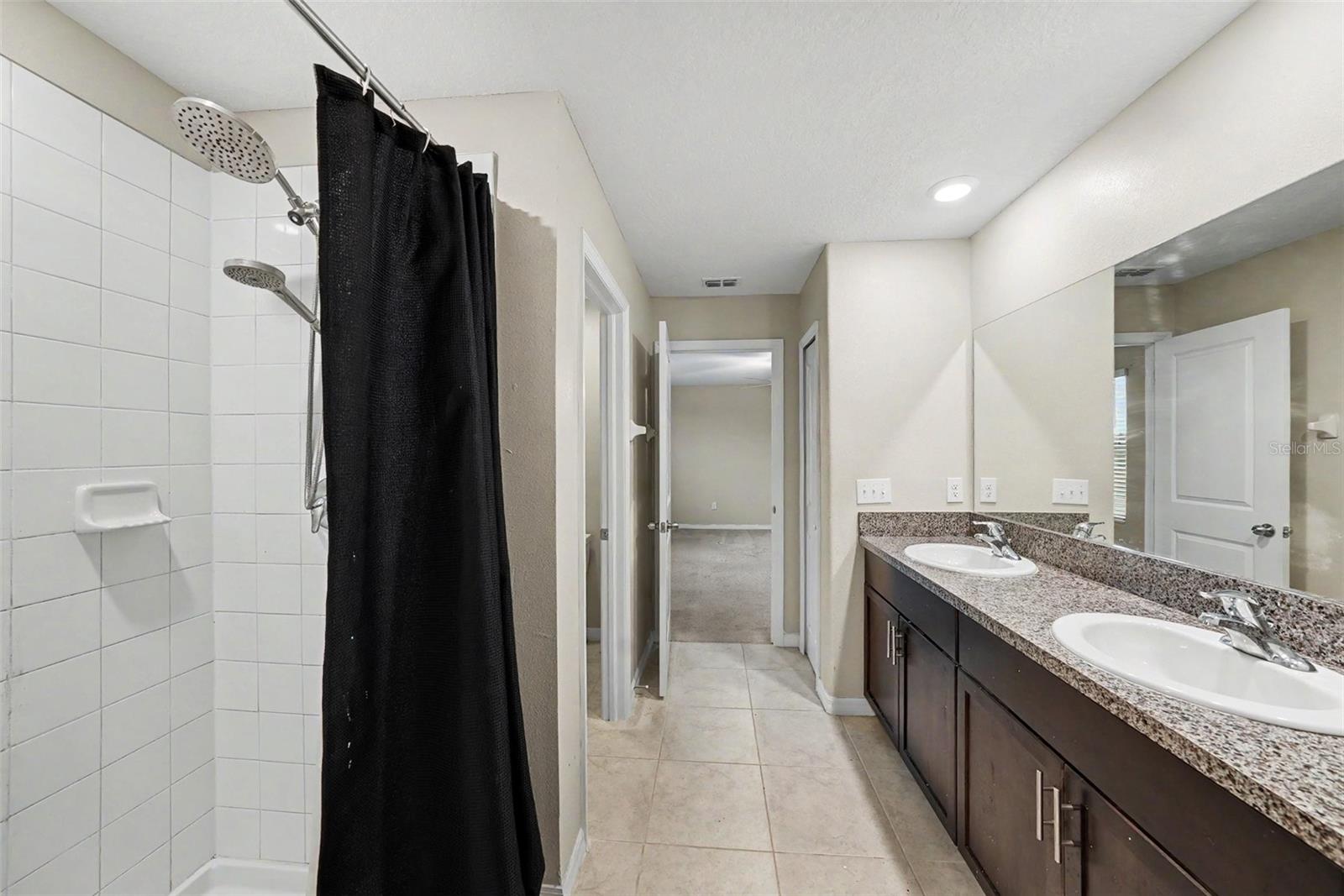 1507 Golden Glow Dr Property Photo 15