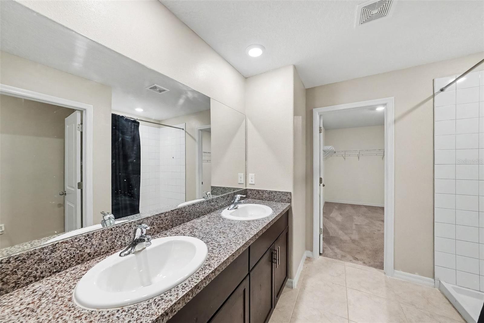 1507 Golden Glow Dr Property Photo 16