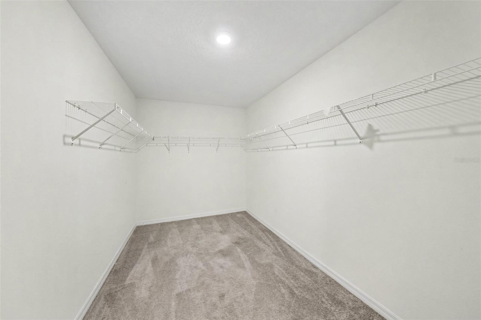 1507 Golden Glow Dr Property Photo 17