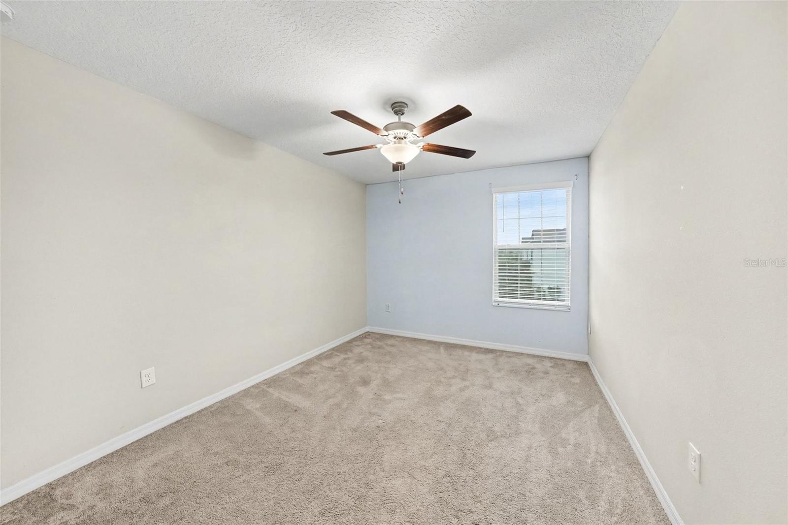 1507 Golden Glow Dr Property Photo 20