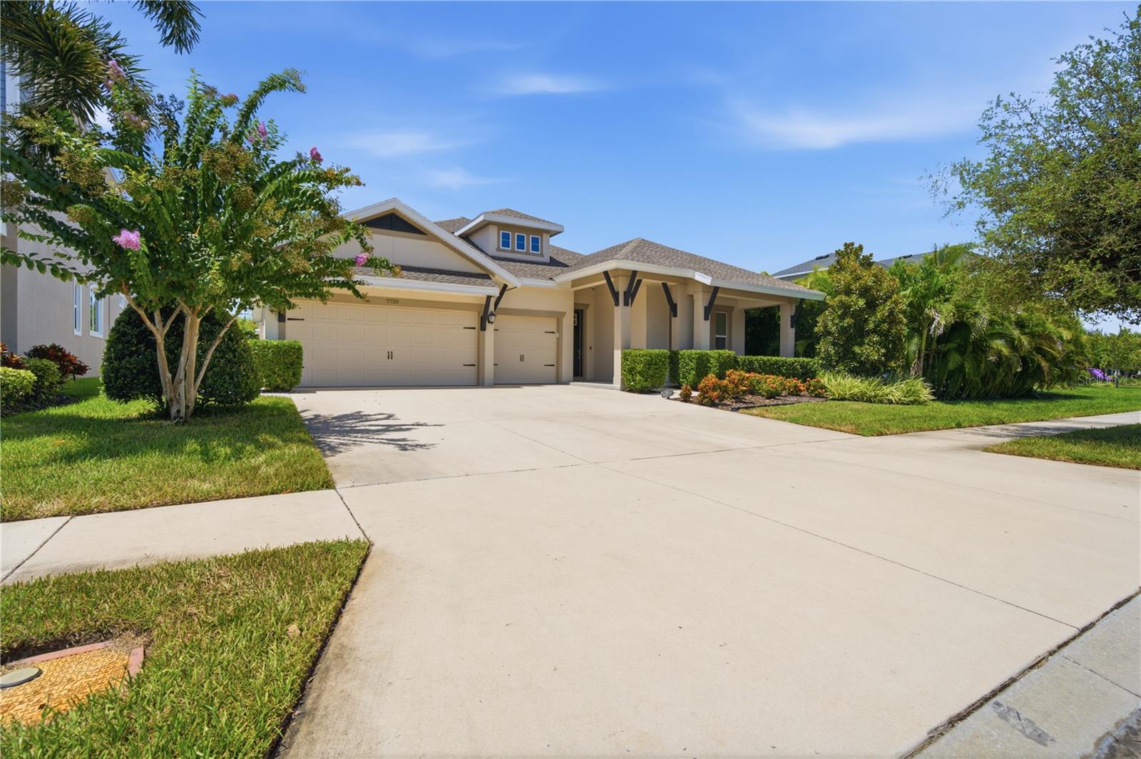 7720 Paradiso Dr Property Photo 4