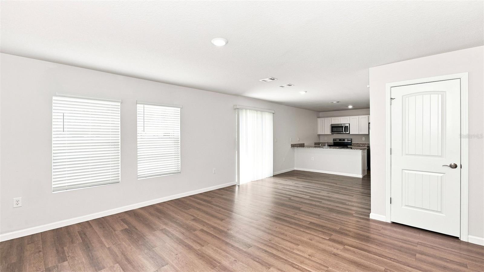 13 Zebulon Pl Property Photo 3