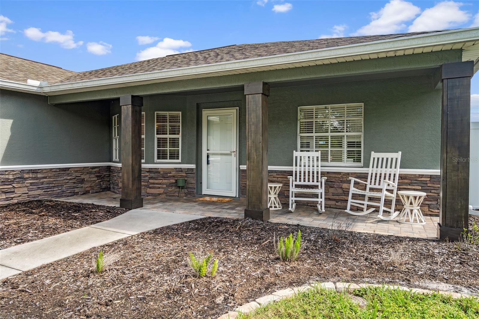 10225 Jollett St Property Photo 8