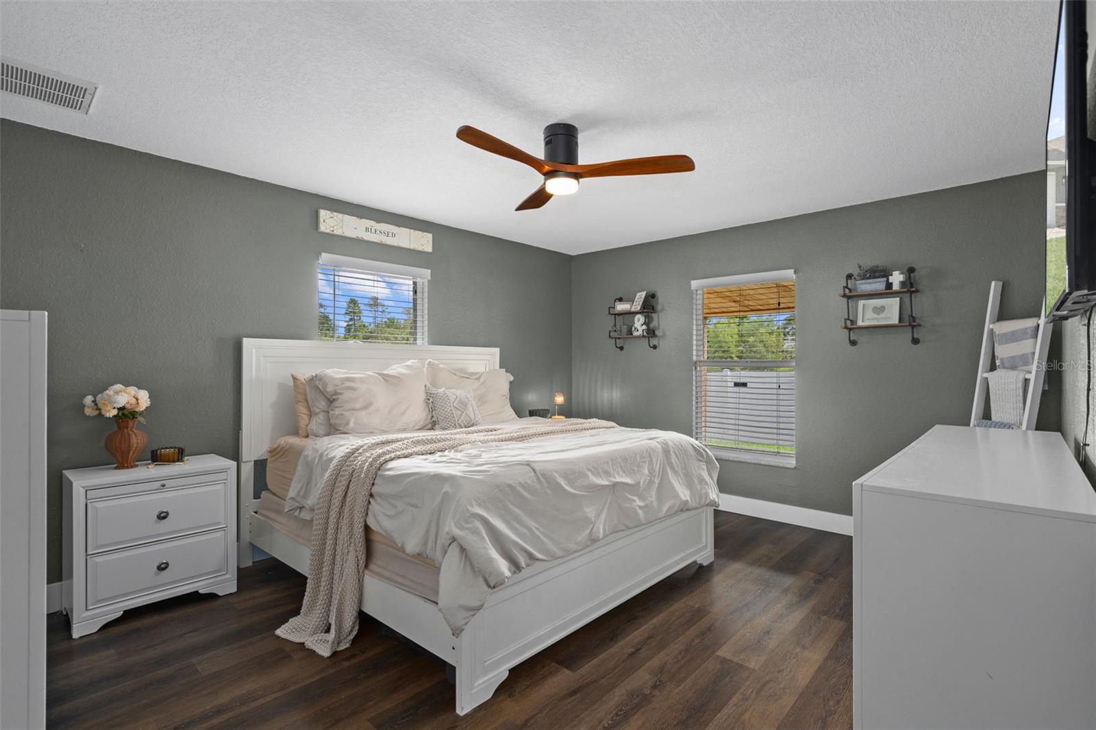 10225 Jollett St Property Photo 19