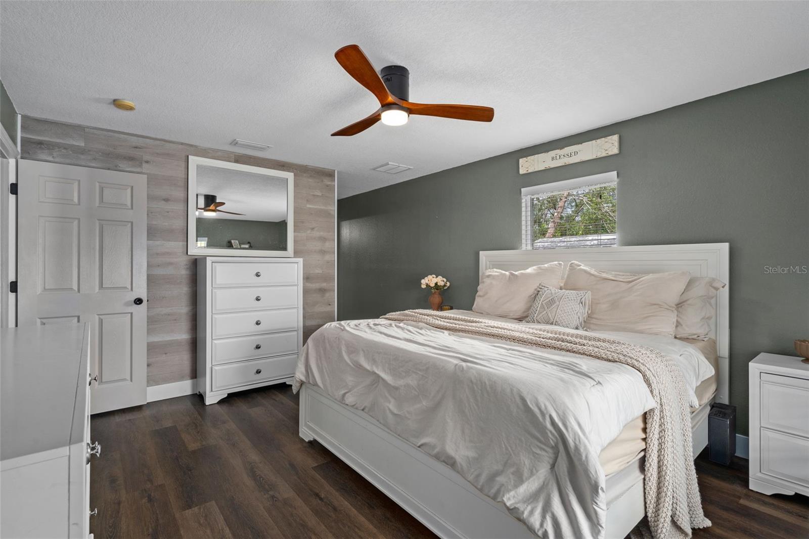 10225 Jollett St Property Photo 20