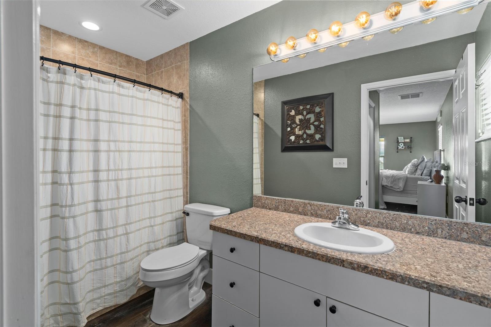 10225 Jollett St Property Photo 21