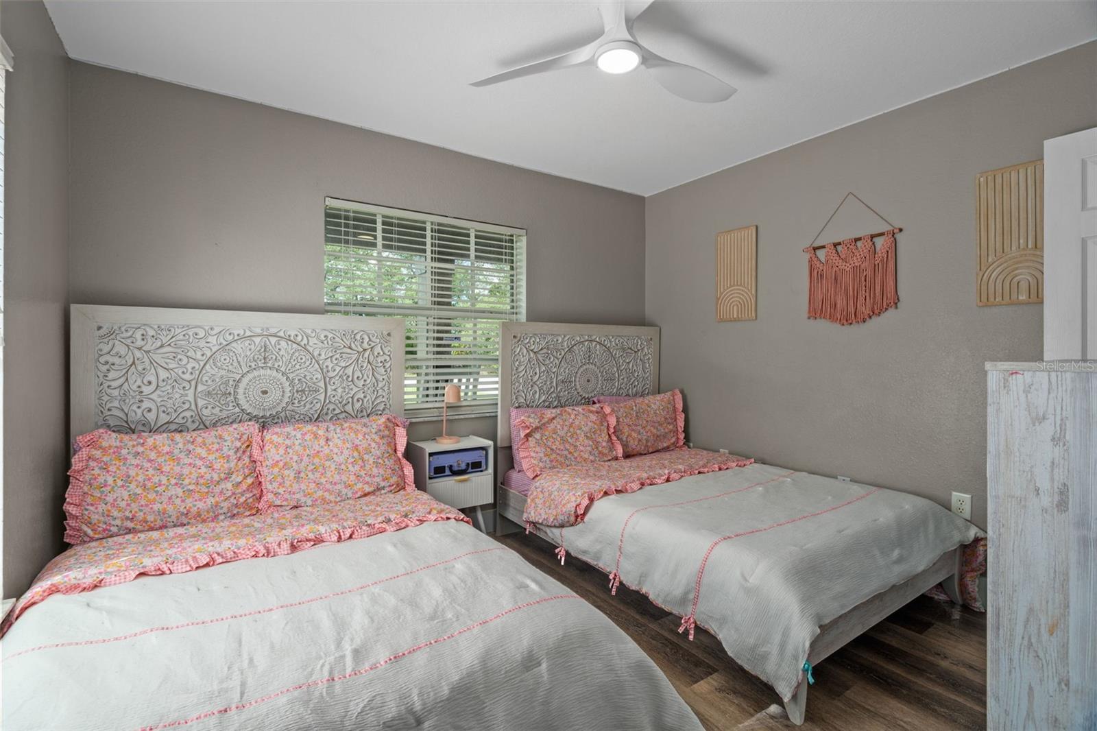 10225 Jollett St Property Photo 22