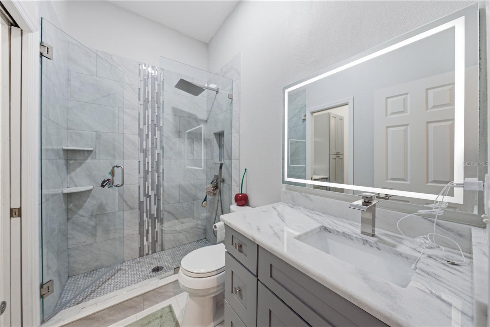 2405 Earlswood Ct Property Photo 31
