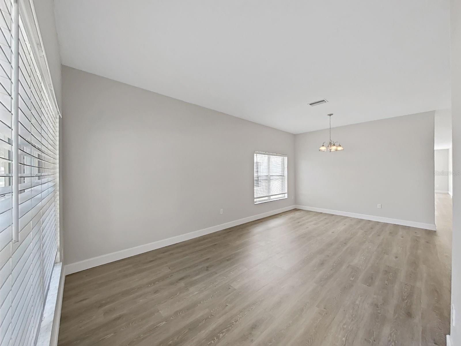 11908 Fern Blossom Dr Property Photo 7