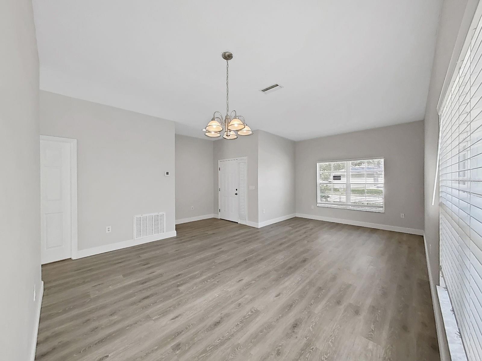 11908 Fern Blossom Dr Property Photo 9