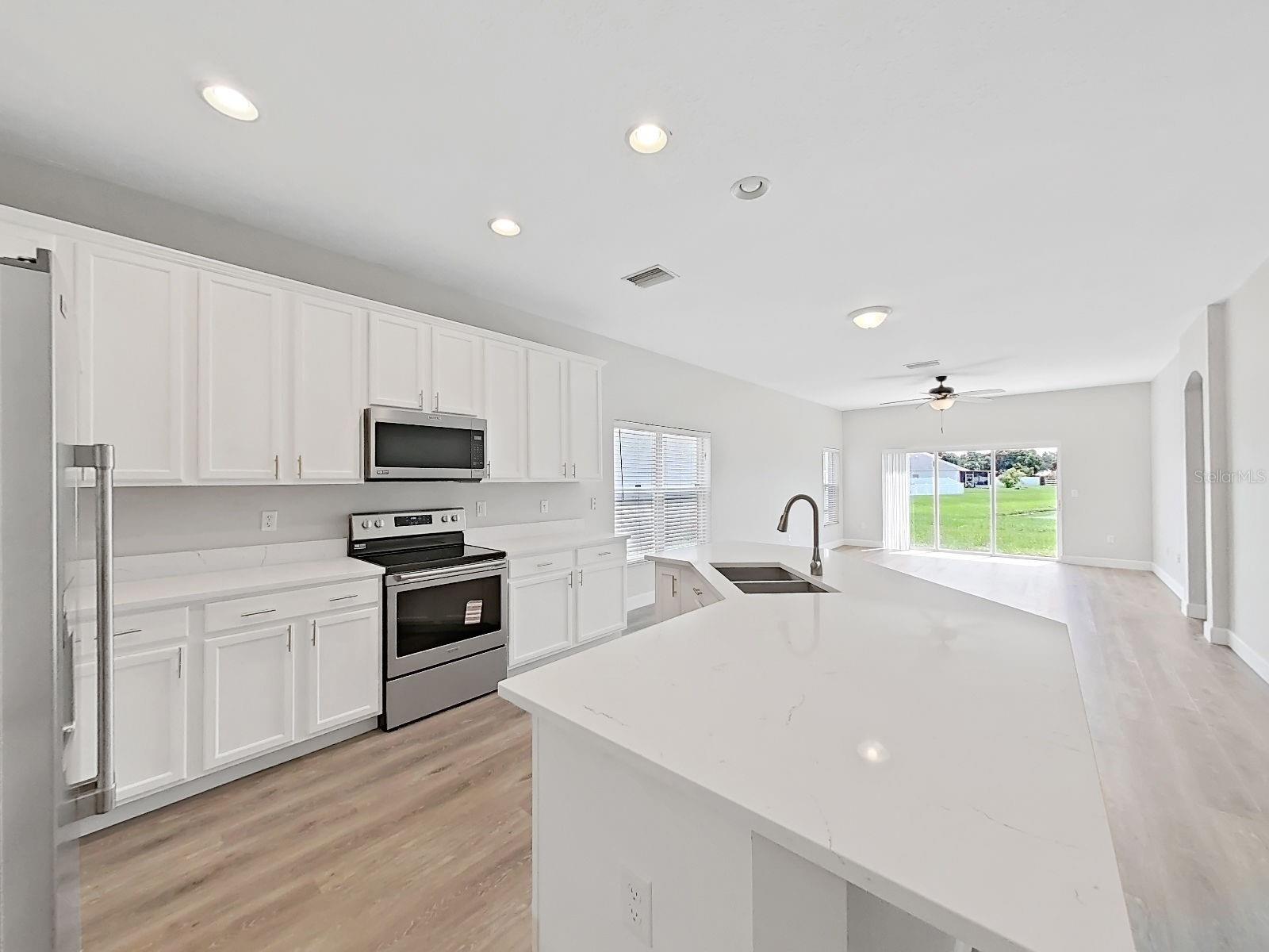 11908 Fern Blossom Dr Property Photo 12