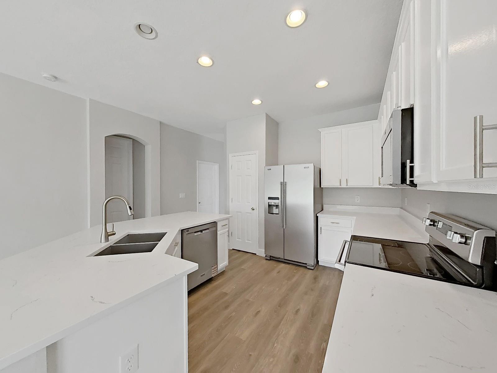11908 Fern Blossom Dr Property Photo 14