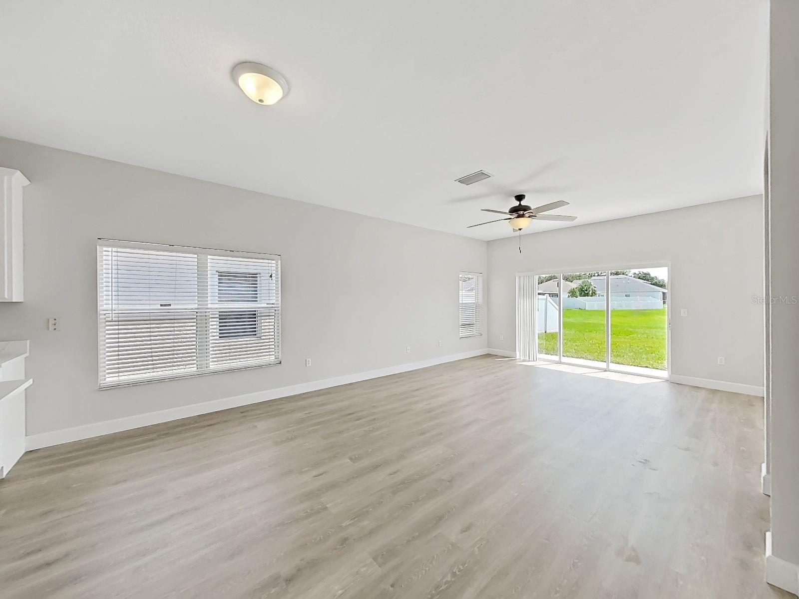 11908 Fern Blossom Dr Property Photo 22