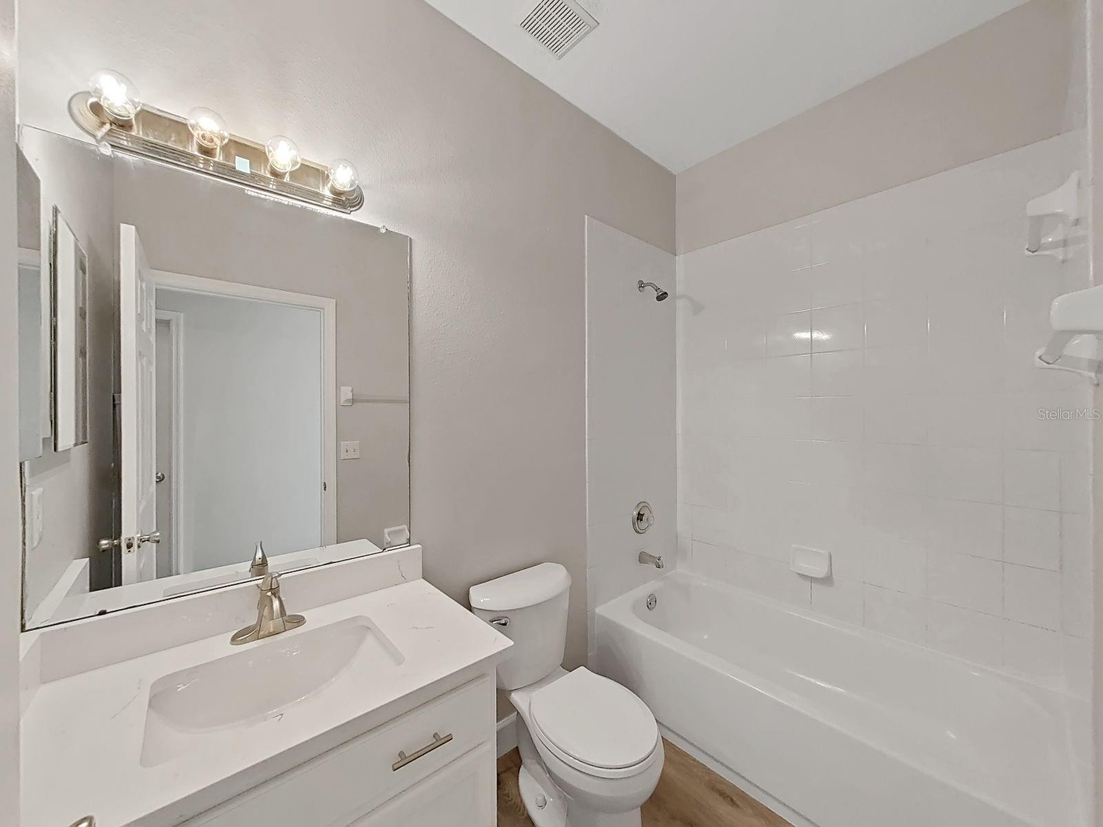 11908 Fern Blossom Dr Property Photo 25