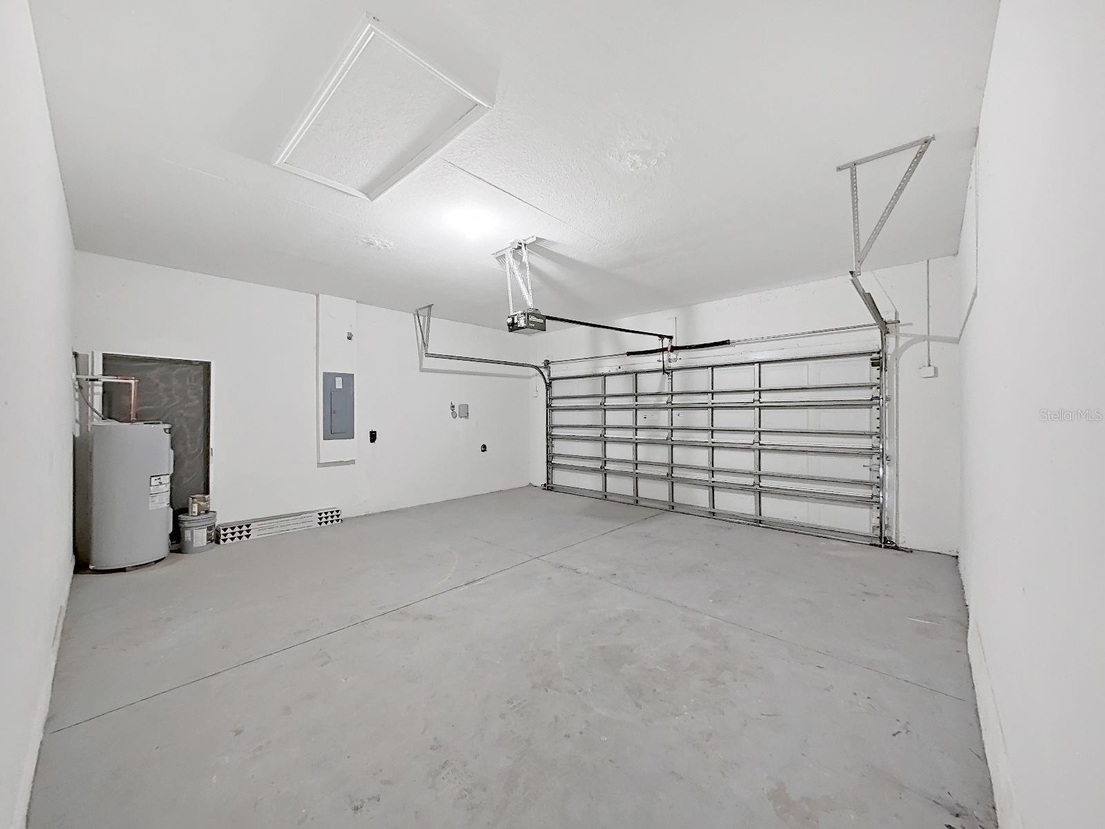 11908 Fern Blossom Dr Property Photo 33