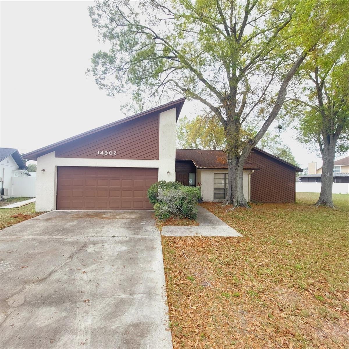 14902 Oldgate Pl Property Photo 2