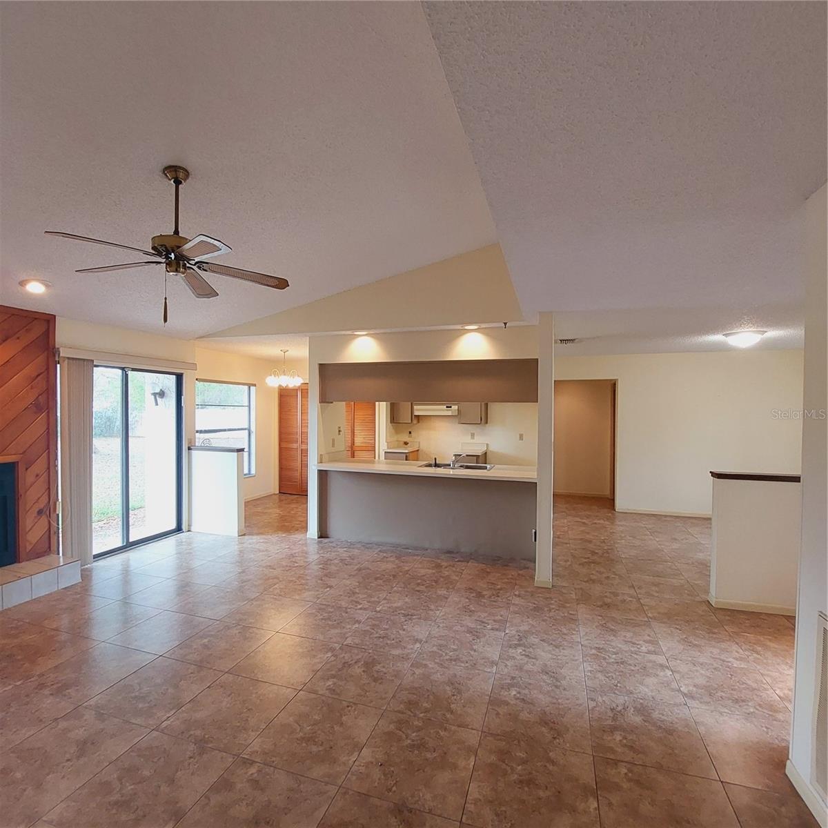 14902 Oldgate Pl Property Photo 3