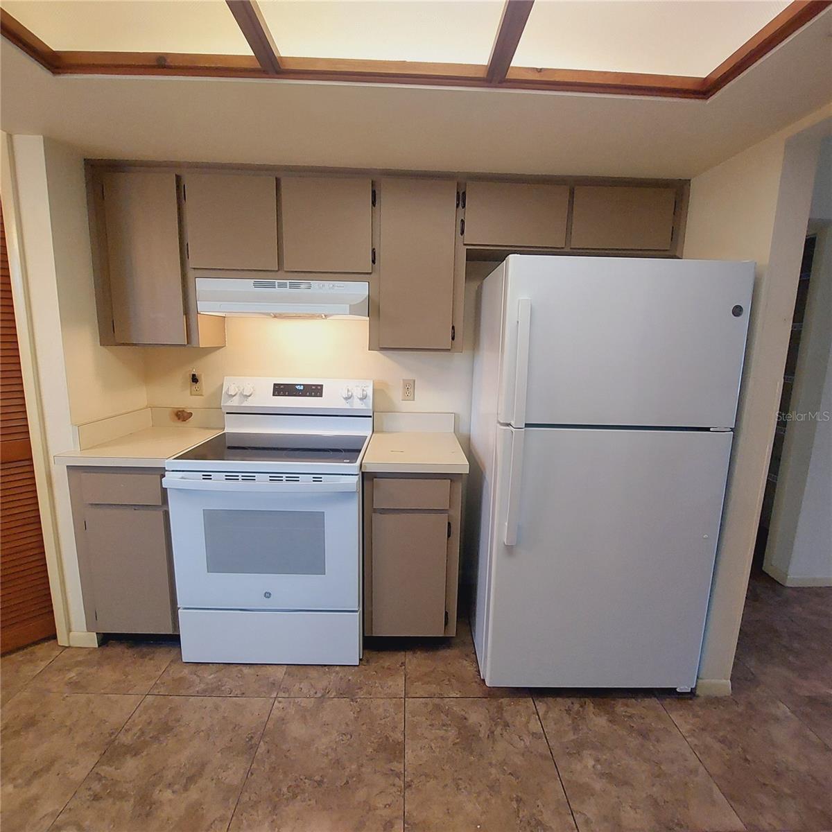 14902 Oldgate Pl Property Photo 4