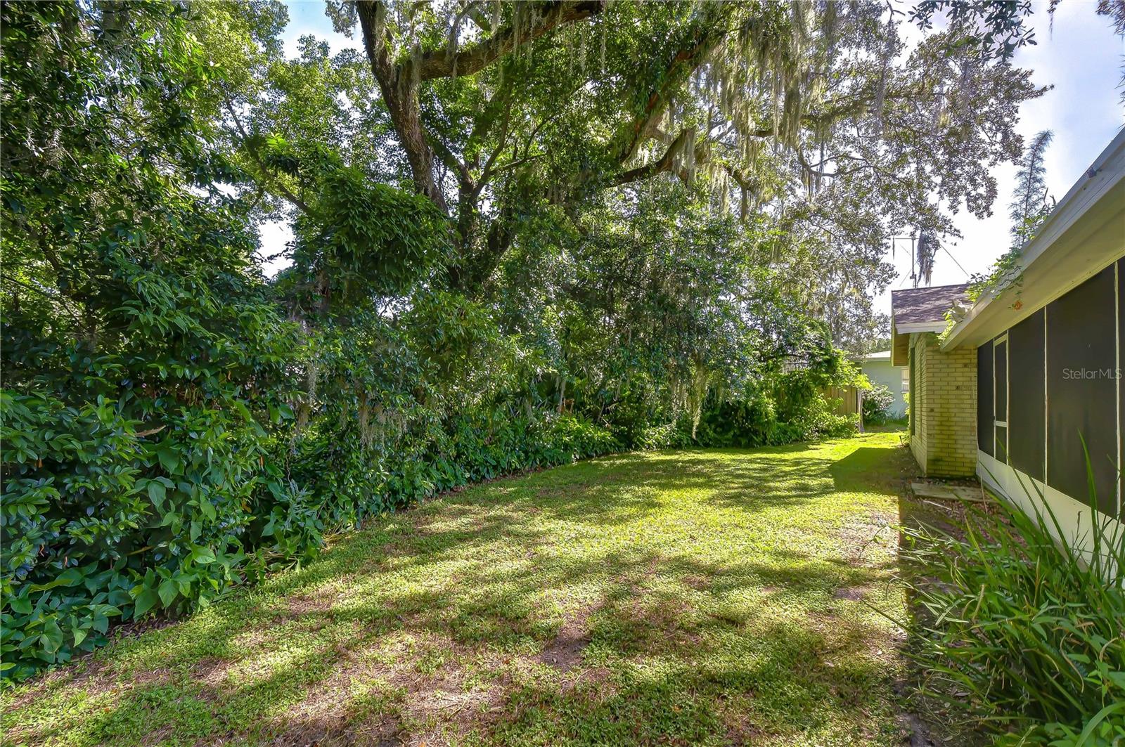 716 Westwood Dr Property Photo 22