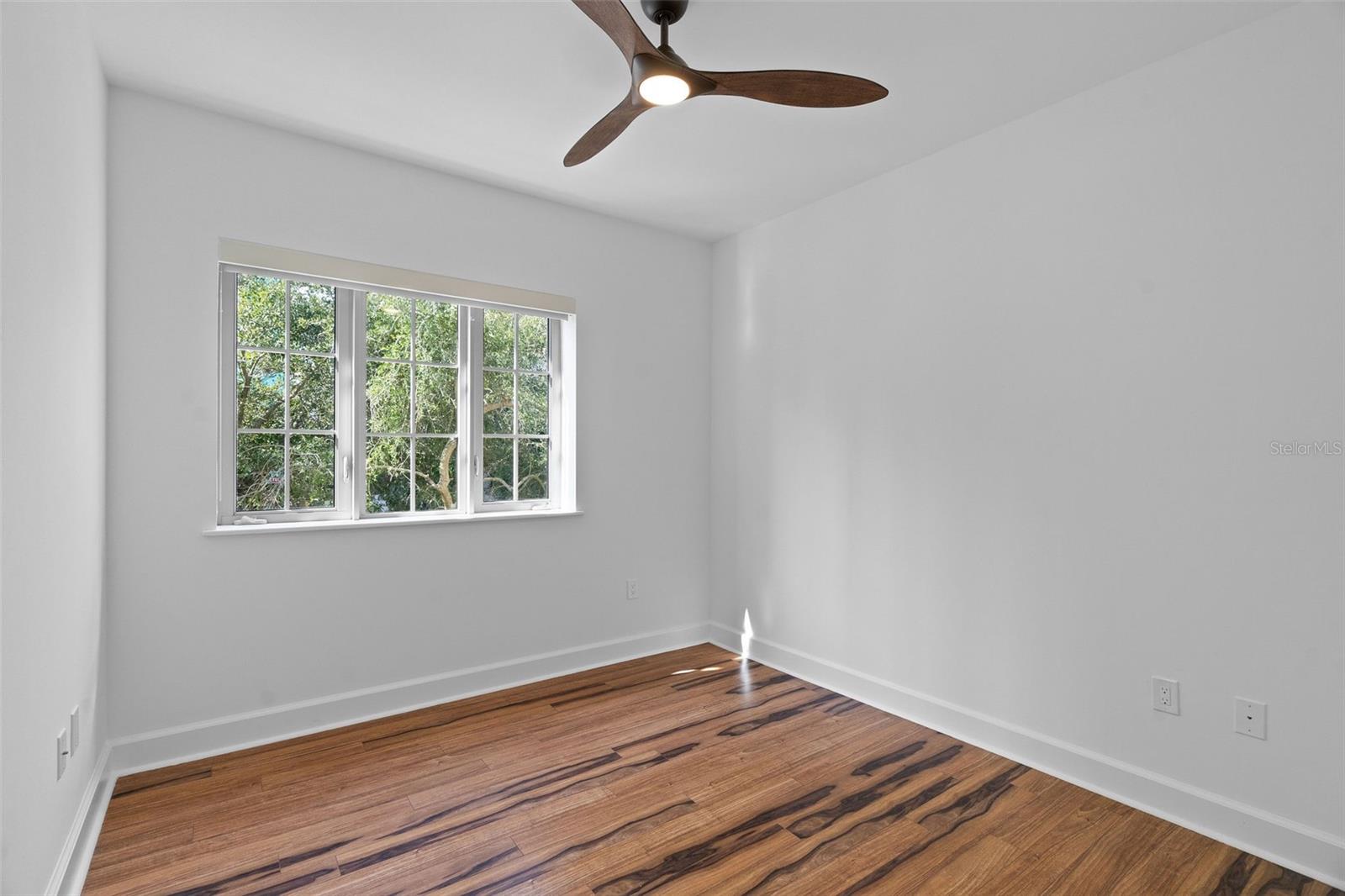 300 Beach Dr Ne #309 Property Photo 22