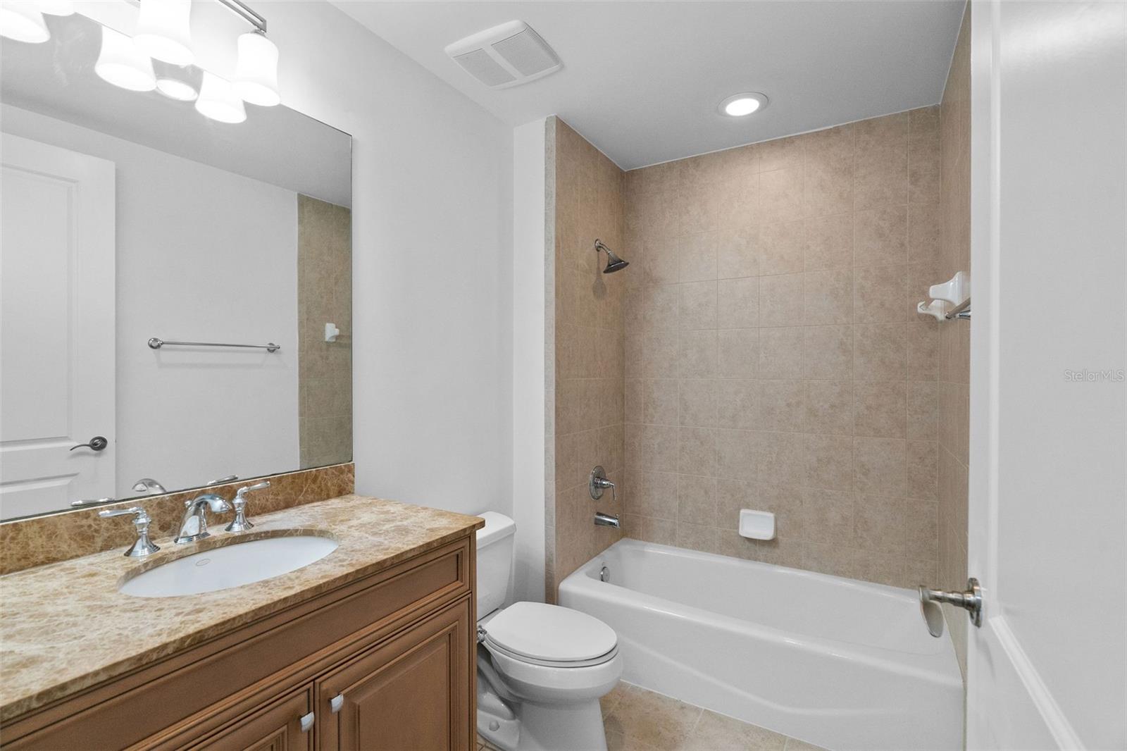 300 Beach Dr Ne #309 Property Photo 24