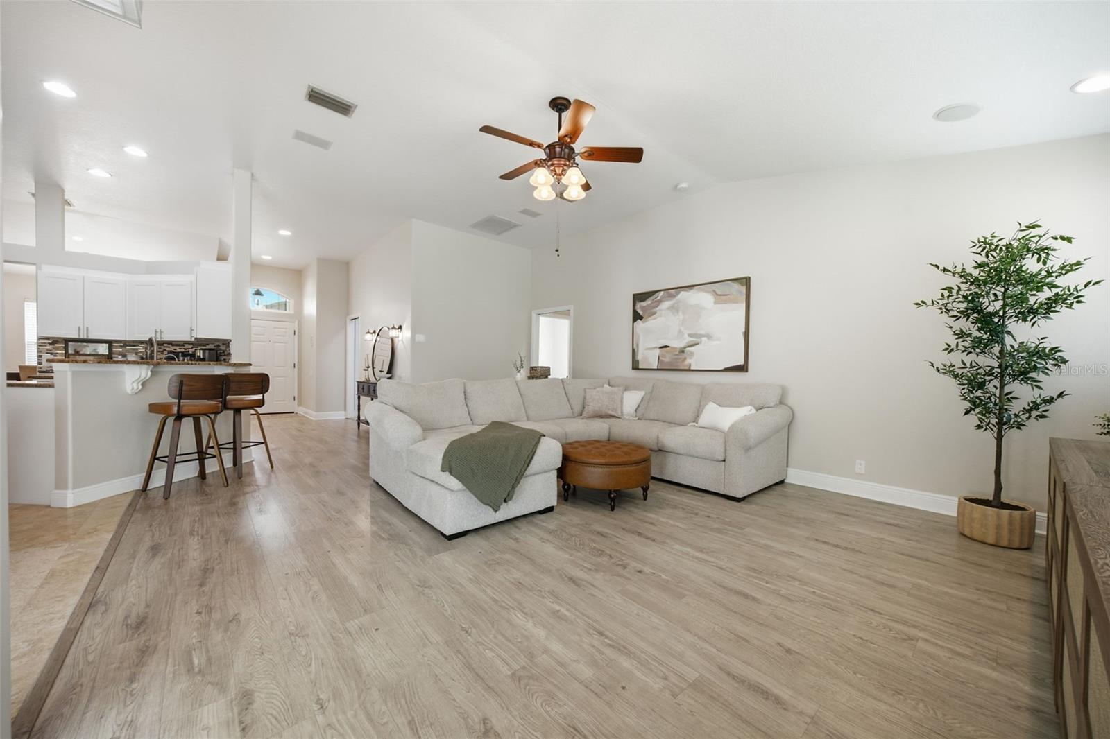 10539 Gooseberry Ct Property Photo 7