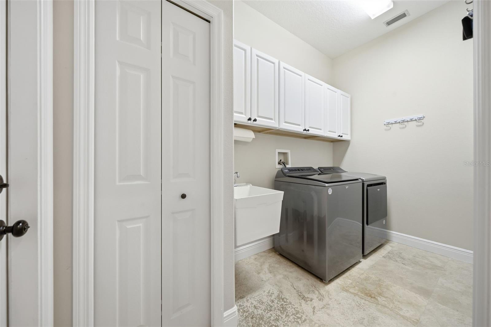 10539 Gooseberry Ct Property Photo 32