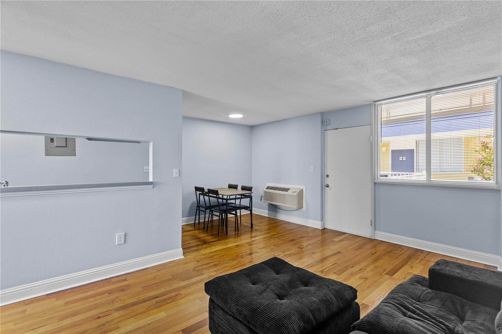 1301 S Howard Ave #b18 Property Photo 10
