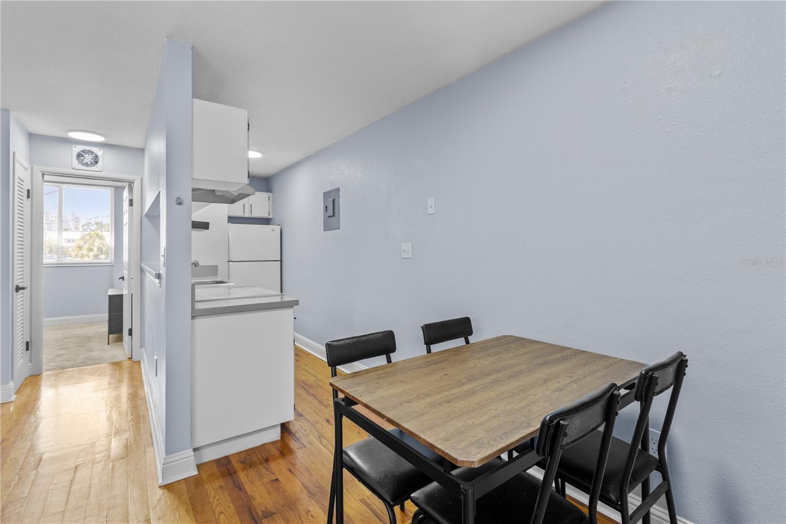 1301 S Howard Ave #b18 Property Photo 13