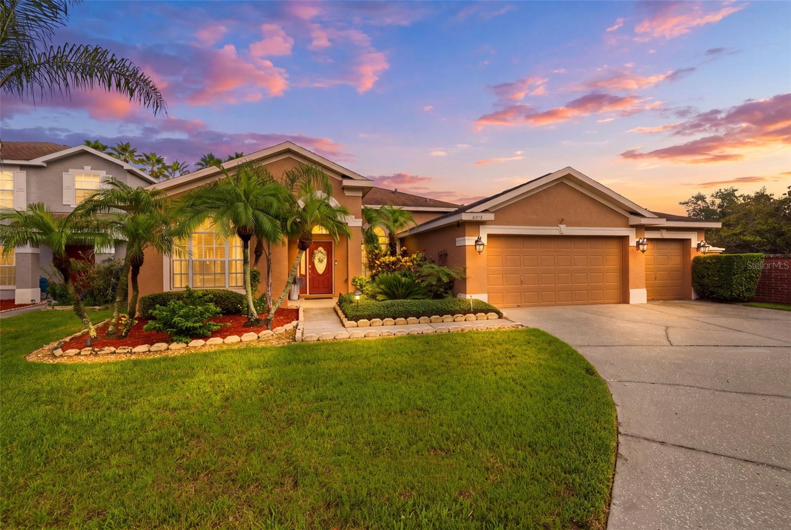8518 Parrots Landing Dr Property Photo 1
