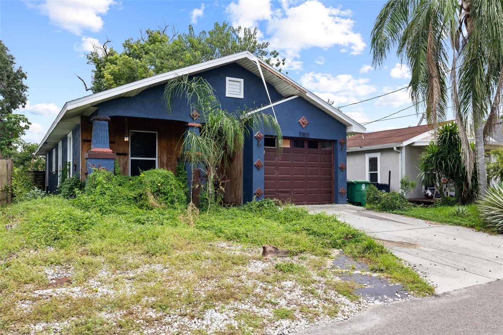 7203 N Navin Ave Property Photo 3